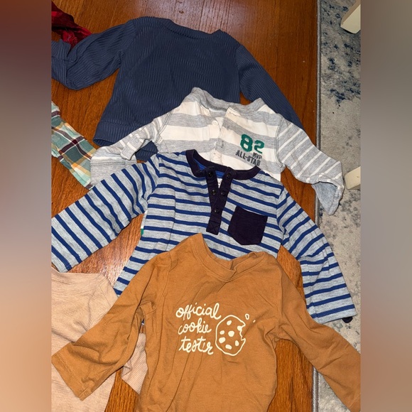 Assorted Long Sleeve Shirts for Kids - Picture 3 of 4